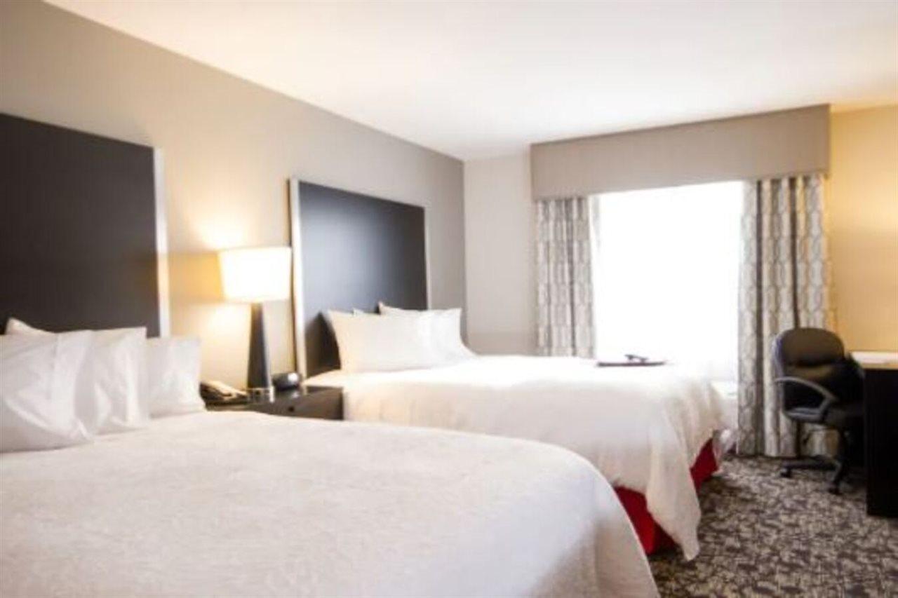 Hampton Inn And Suites Roanoke Airport/Valley View Mall Bagian luar foto