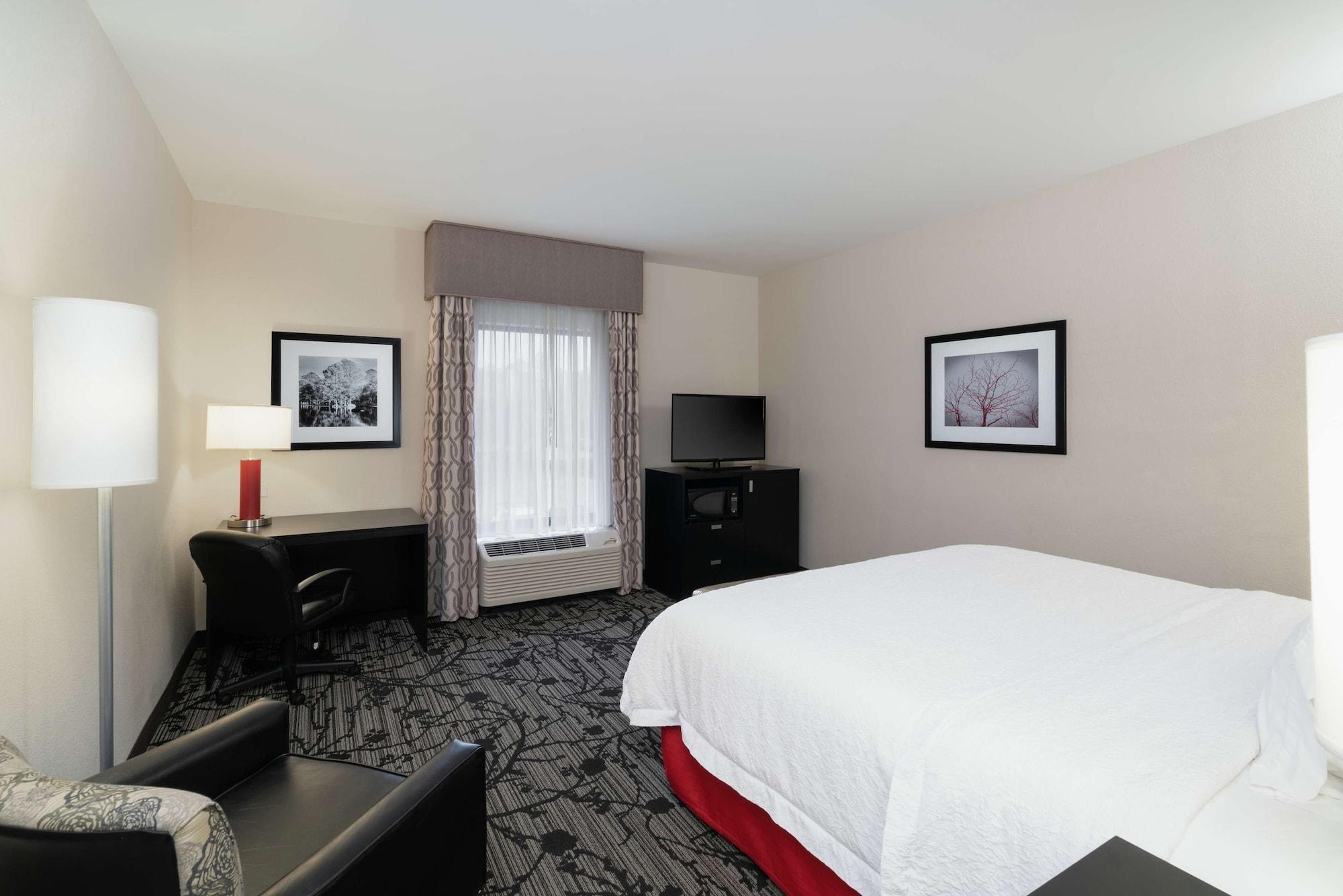 Hampton Inn And Suites Roanoke Airport/Valley View Mall Bagian luar foto