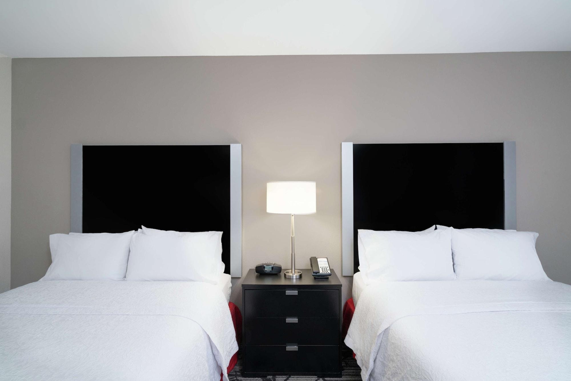 Hampton Inn And Suites Roanoke Airport/Valley View Mall Bagian luar foto
