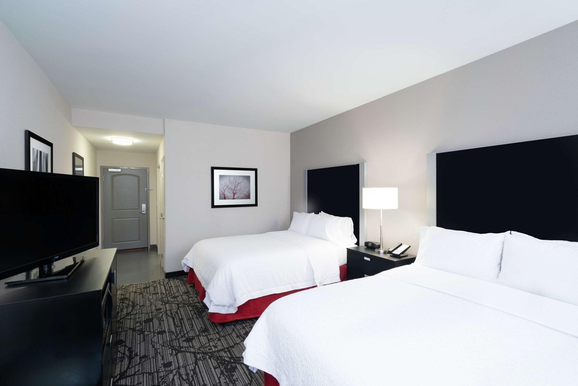 Hampton Inn And Suites Roanoke Airport/Valley View Mall Bagian luar foto