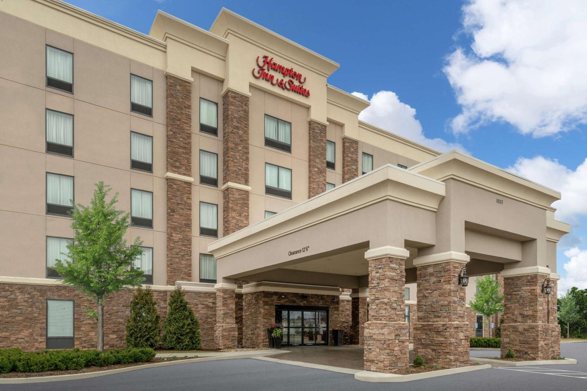 Hampton Inn And Suites Roanoke Airport/Valley View Mall Bagian luar foto